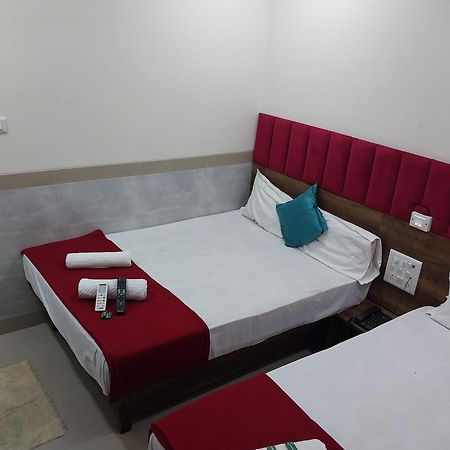 Hotel New Balaji Residency Mumbai Exterior photo