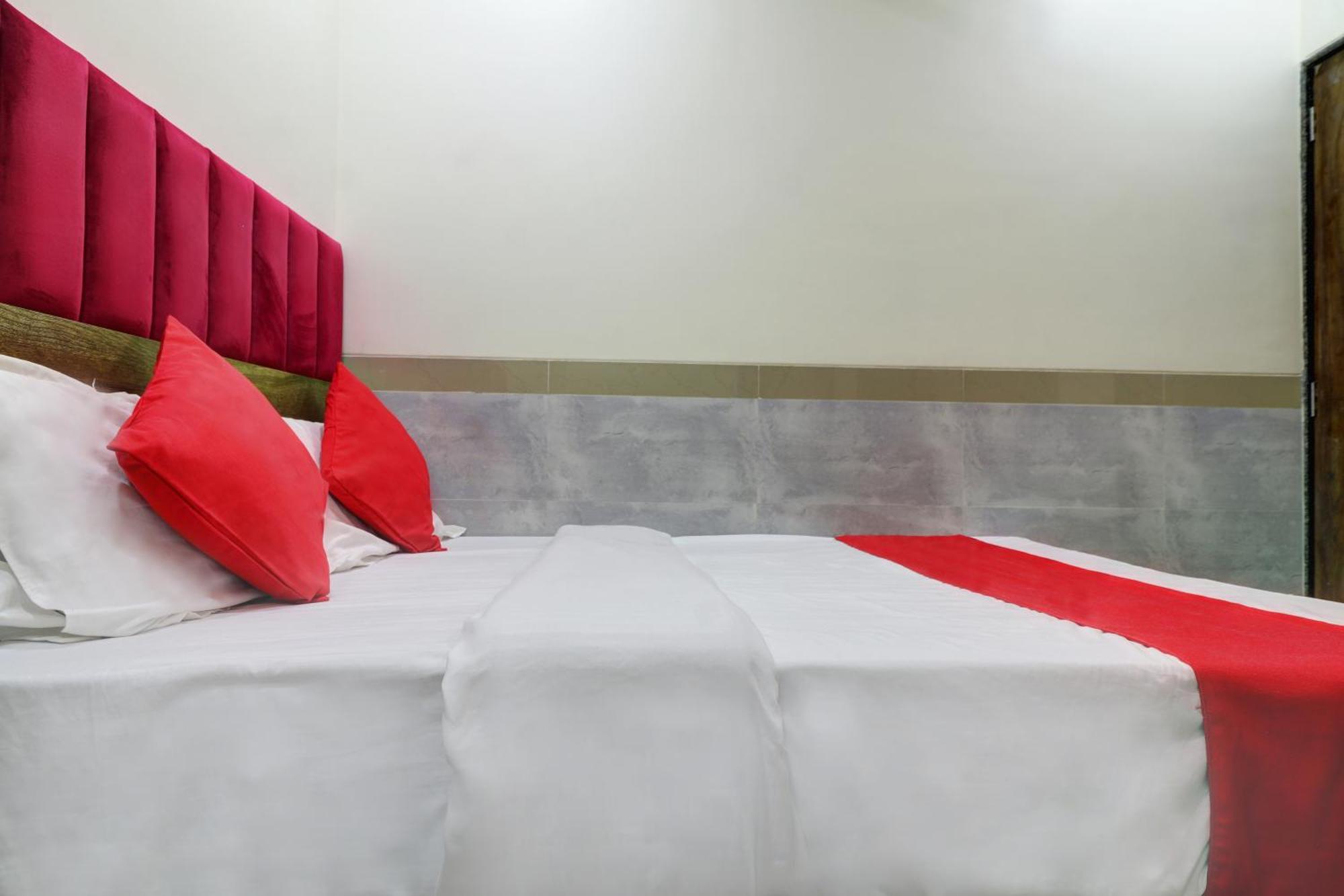 Hotel New Balaji Residency Mumbai Exterior photo