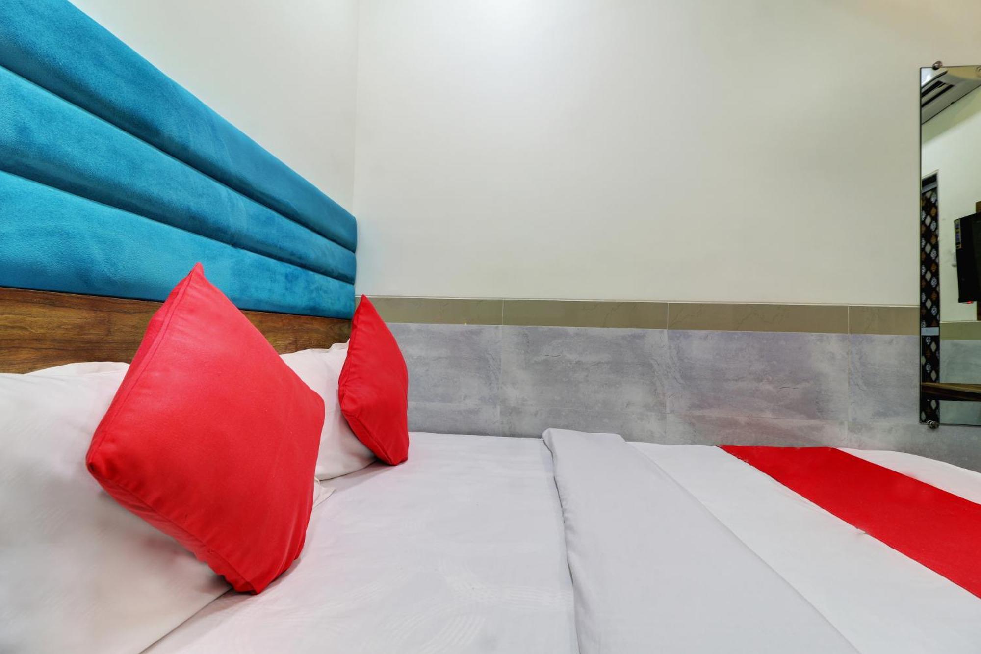 Hotel New Balaji Residency Mumbai Exterior photo